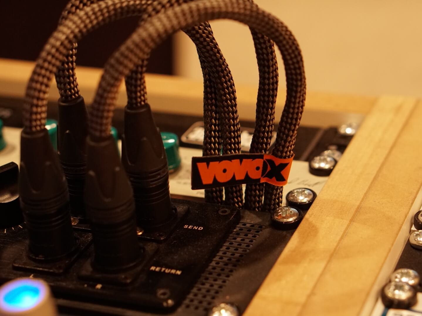 Vovox cable for a clear sound image in the Mastering Studio